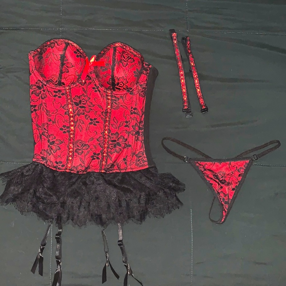 Strapless corset lingerie